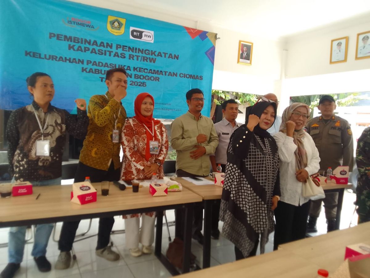 Heni Maryanita Terpilih Jadi Ketua RW 04 Padasuka, Siap Benahi Pengelolaan Sampah