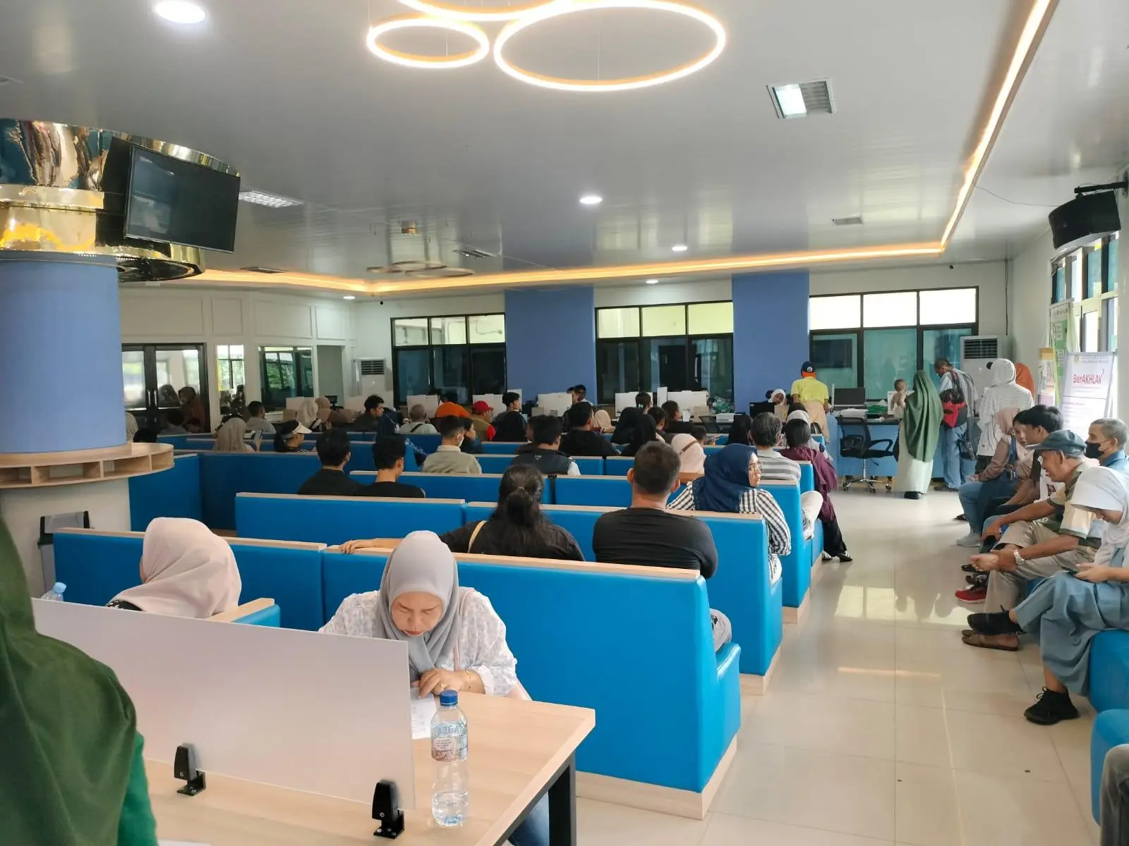 Pelayanan Disdukcapil Kabupaten Bogor Makin Nyaman dan Cepat, Warga Rasakan Layanan Digital yang Modern