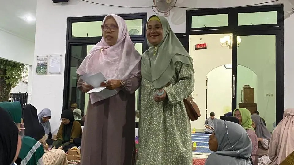 Warga Taman Pagelaran Ciomas Santuni 74 Anak Yatim dan Dhuafa dalam Bukber Kebersamaan
