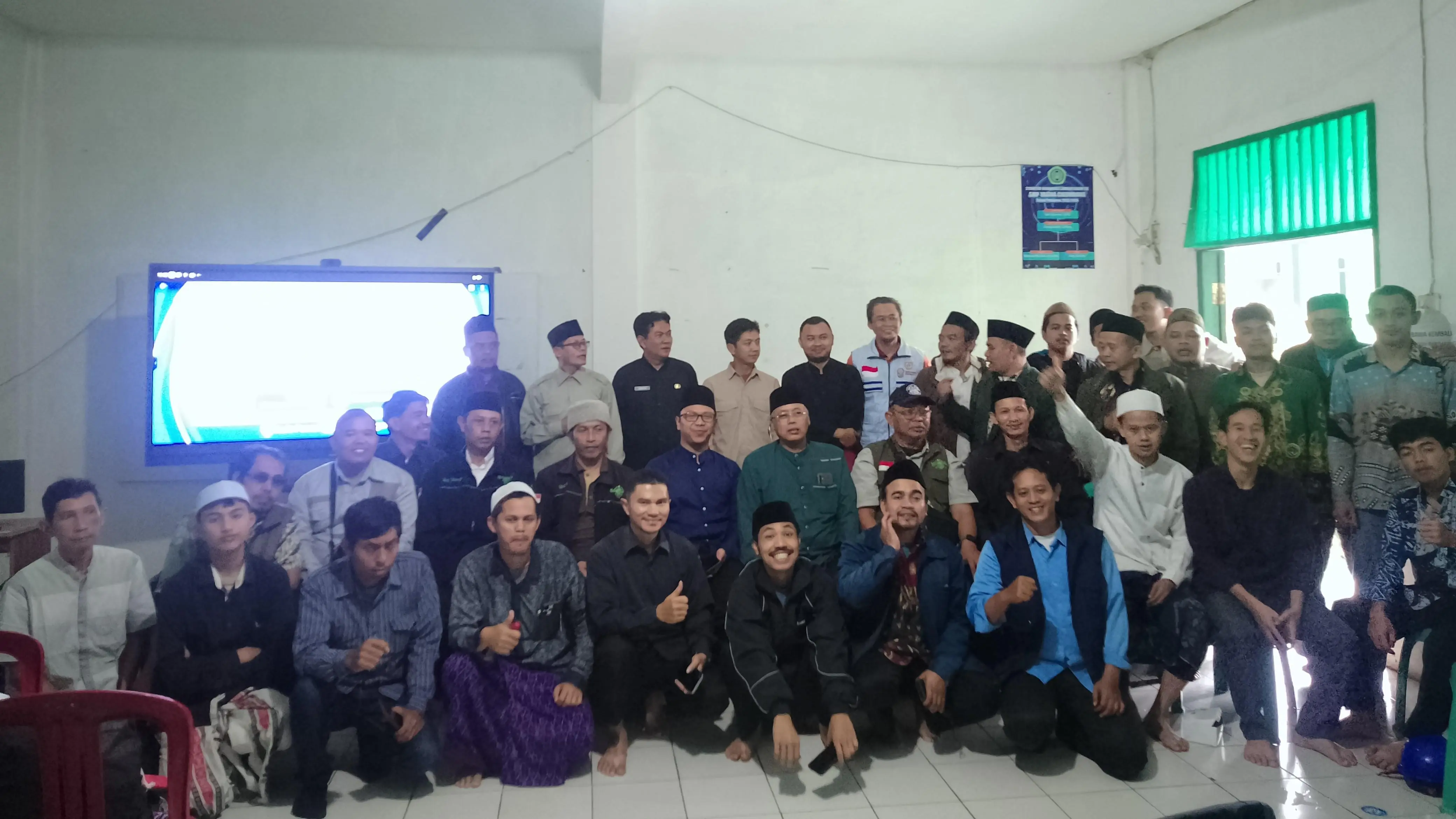 Menetas Kemandirian dari Pesantren: LPPNU Kabupaten Bogor Gelar Bimtek Budidaya Ayam KUB di Yasina Cigombong