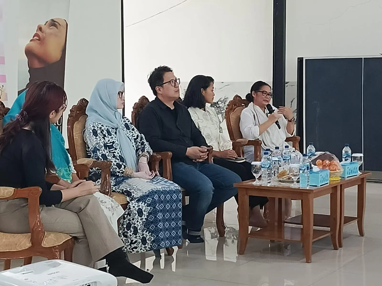 WCC Puantara dan HMT Gelar Diskusi Edukasi KDRT Lewat Film Suamiku Lukaku di Jakarta
