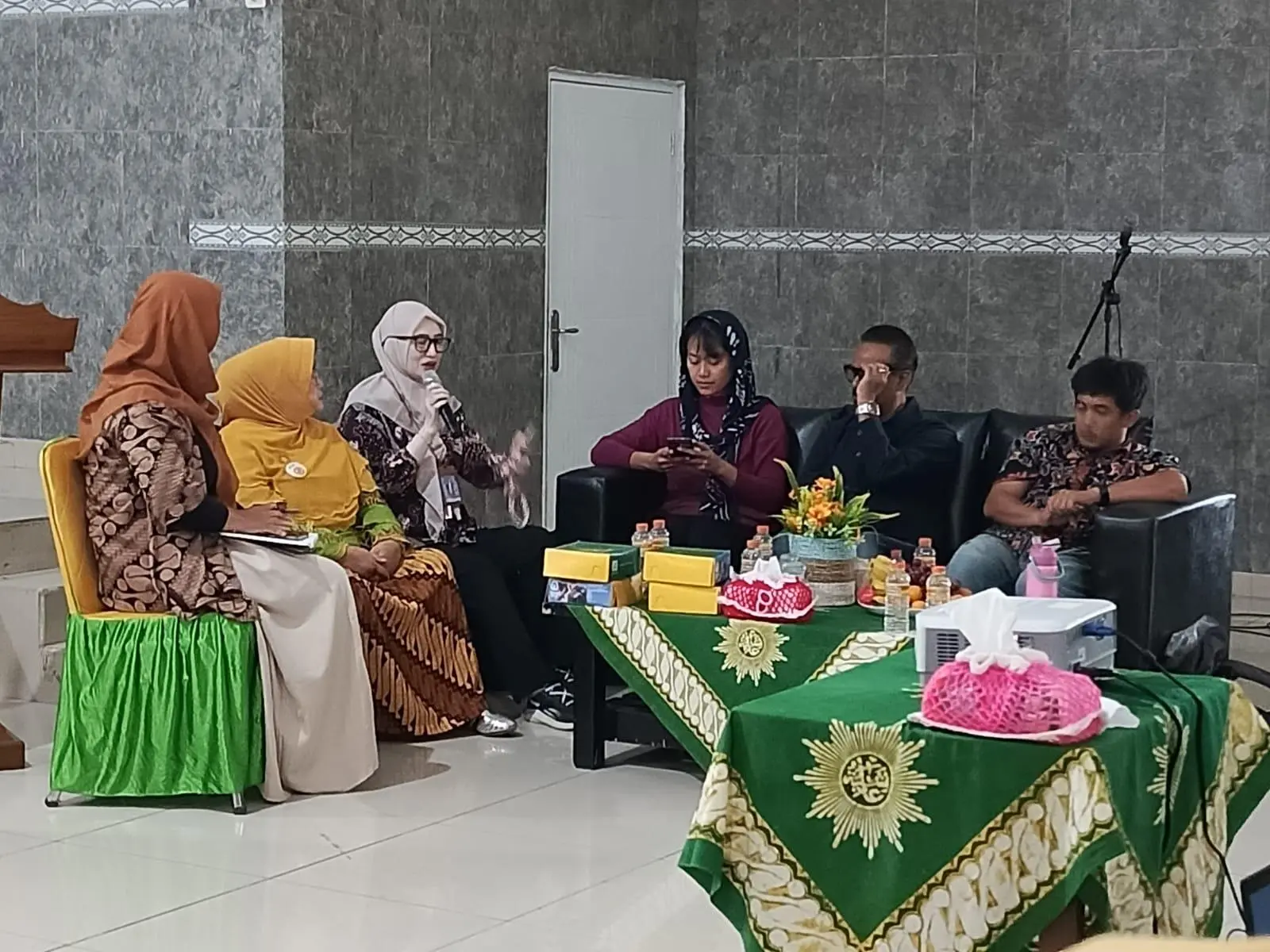 Preview Film Suamiku, Lukaku Jadi Pemantik Diskusi PC Aisyiyah Beji Terkait Isu KDRT Jelang Hari Perempuan Internasional