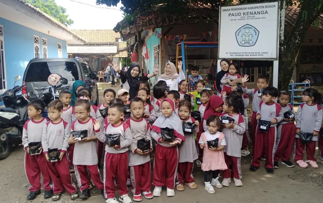 Paud Kenanga di Cikeas Ajak Siswa Tanam Bayam, Tanamkan Kepedulian Lingkungan Sejak Dini