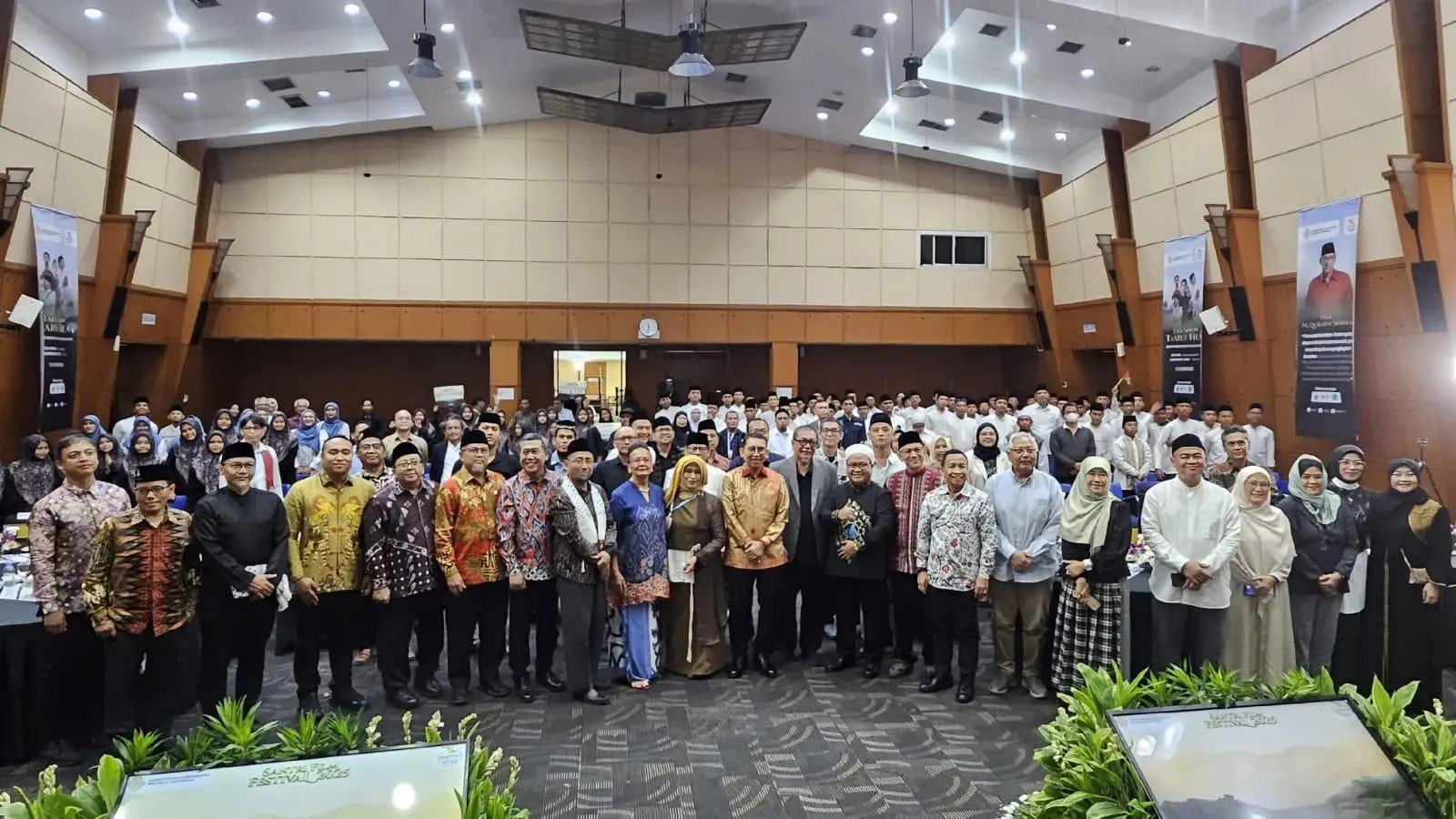 H. Ricky Kurniawan: Pesantren Penjaga Akidah dan Peradaban