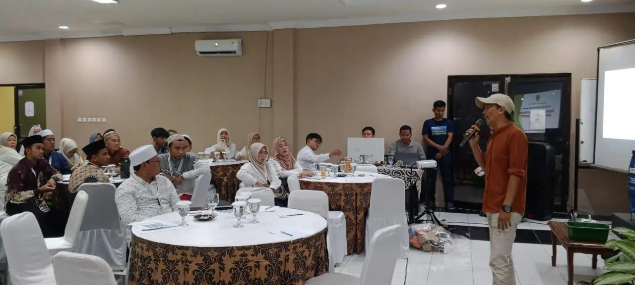 DLH Kabupaten Bogor Gelar Sosialisasi Pengurangan Sampah di Cisarua, Pesantren dan Karang Taruna Jadi Pelopor Gerakan Hijau ‎