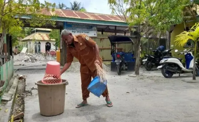 Sofyan Jusuf, Tunarungu yang Berhasil Menjadi PPPK Setelah 20 Tahun Mengabdi