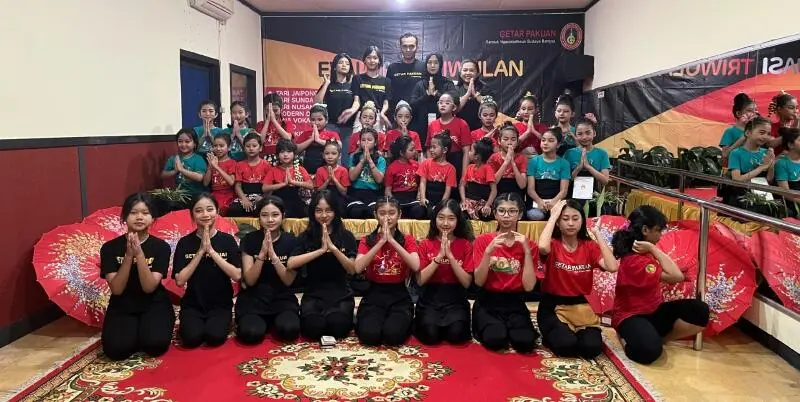 Sanggar Seni Getar Pakuan adakan evaluasi kelas dan buka puasa bersama