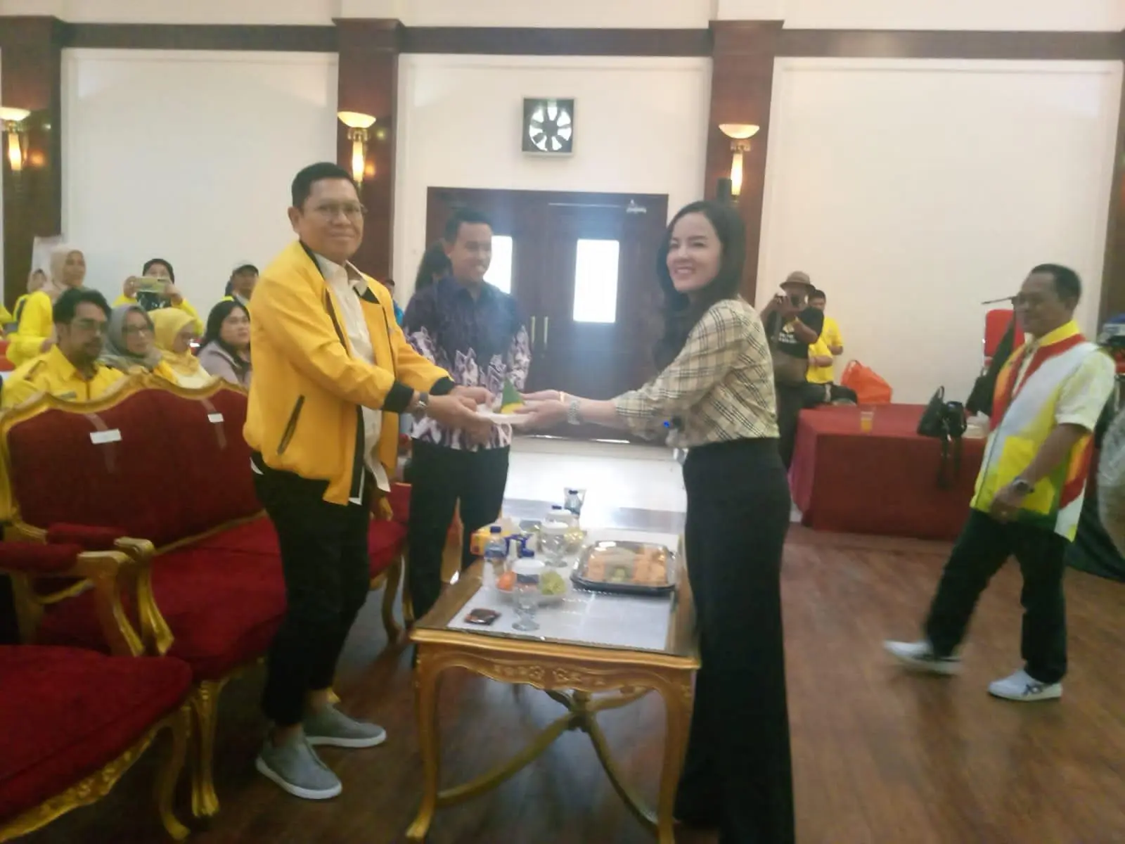 Terpilih jadi Legislatif Jawa Barat Fetty gelar Syukuran