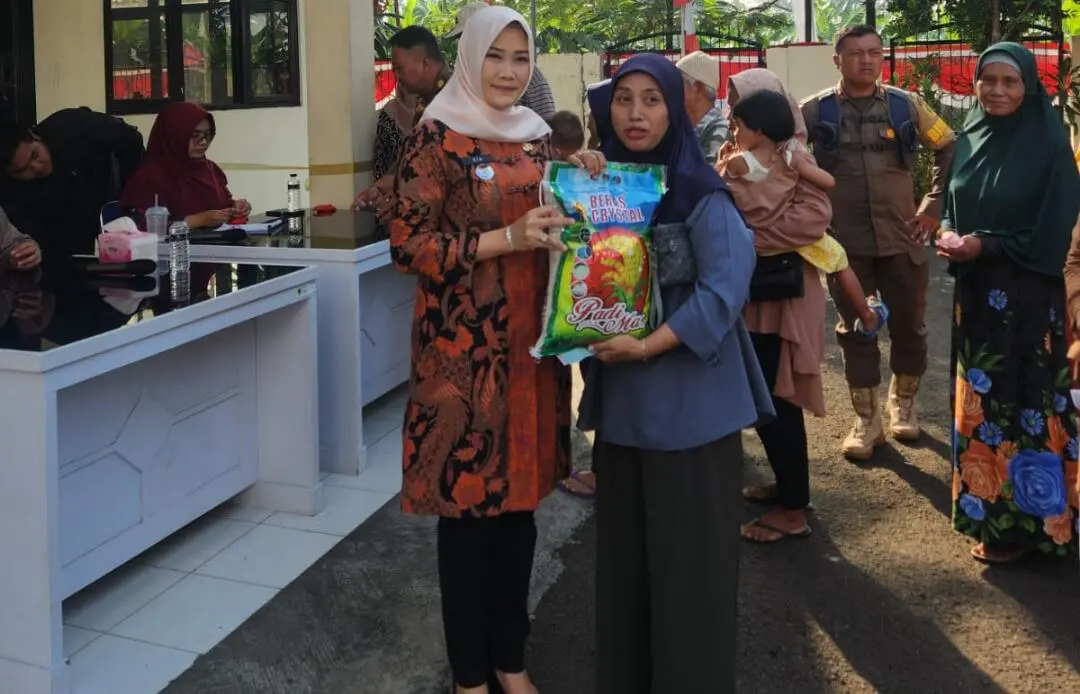 Camat Sukaraja Kembali Gelar Gerakan Beras Murah