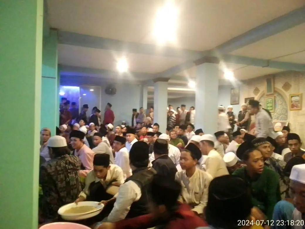 Ribuan Masyarakat Menghadiri Haul Ke-17 Majelis Al-Inayah