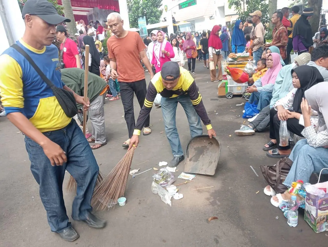 Helaran HJB Kebersihan Tetap Terjaga, Kesadaran Warga Kota Bogor Masih Minim