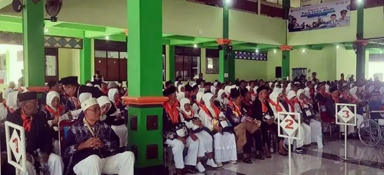 Sebanyak 3.600 Calon Jemaah Haji dari Jawa Tengah Diberangkatkan