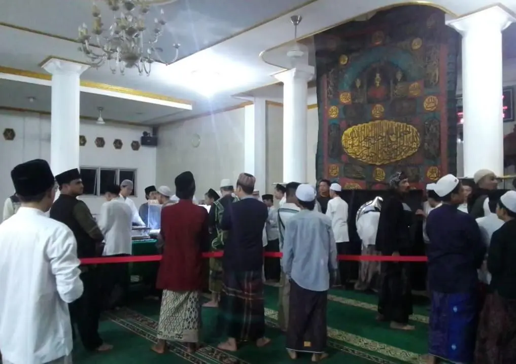 Artefak Rasulullah Meriahkan Peringatan Malam Nisfu Syaban di Masjid Al-Falak