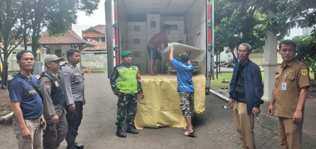 PPK Kecamatan Sukaraja Pastikan Distribusi Kotak Suara Tuntas