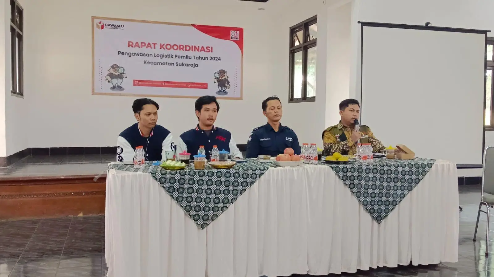 Panwascam Sukaraja Siap Awasi Logistik Pemilu 2024