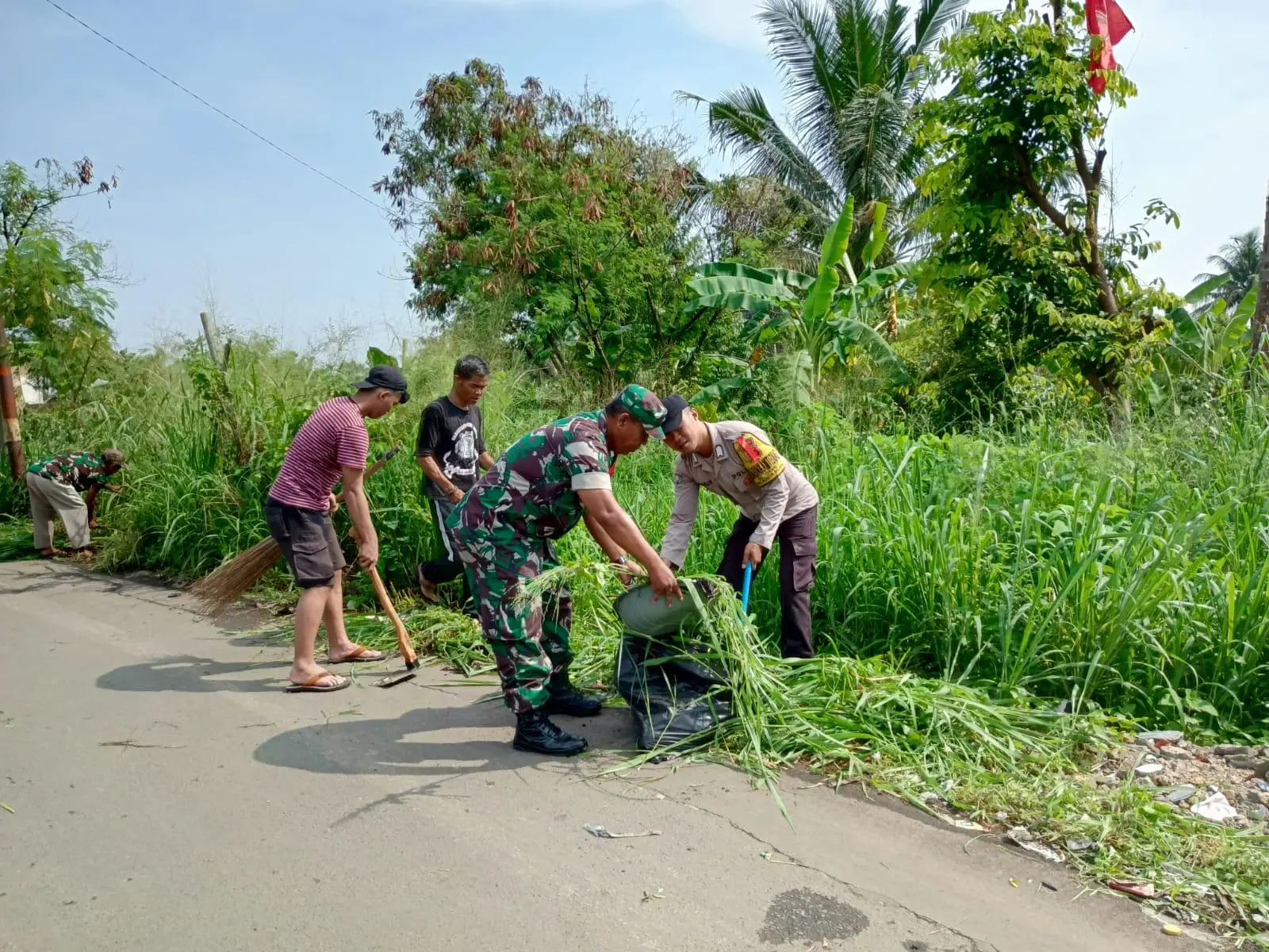 Koramil 0602/Bogor Selatan Fokus Laksanakan Padat Karya di Wilayah Binaannya