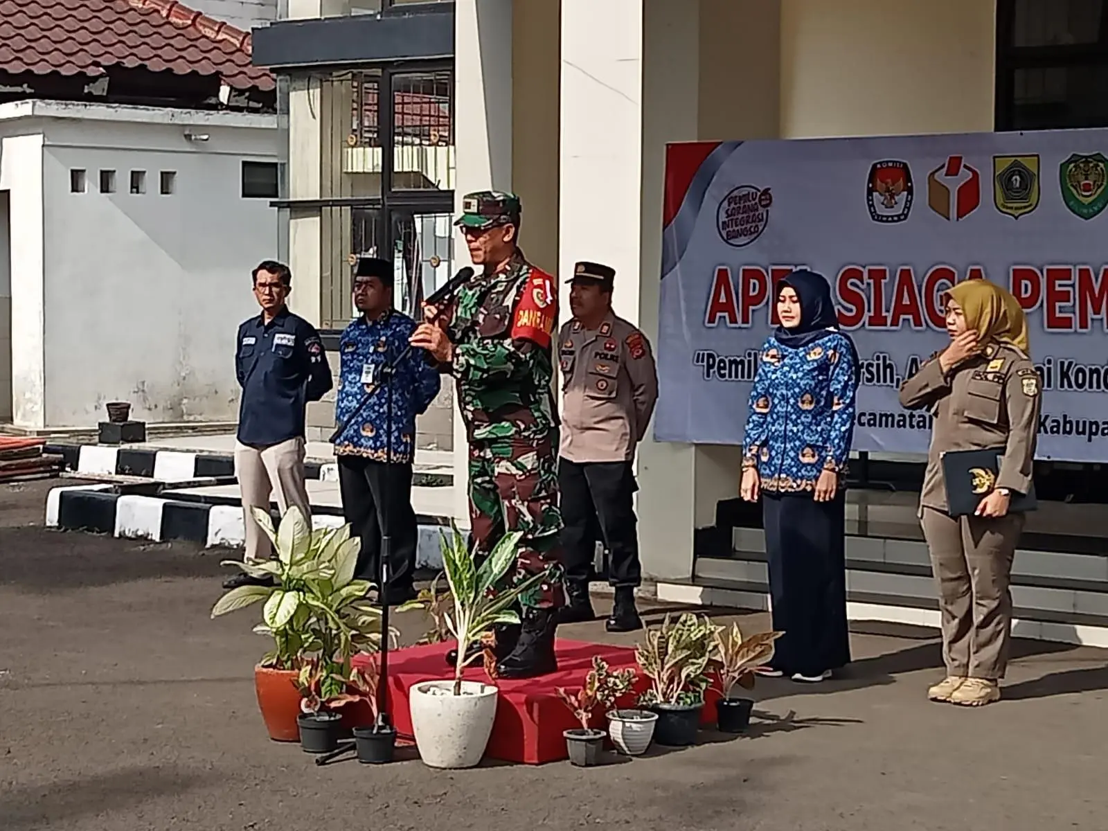 Apel Siaga Pemilu Tahun 2024 di Kecamatan Sukaraja, Ini Pesan Danramil