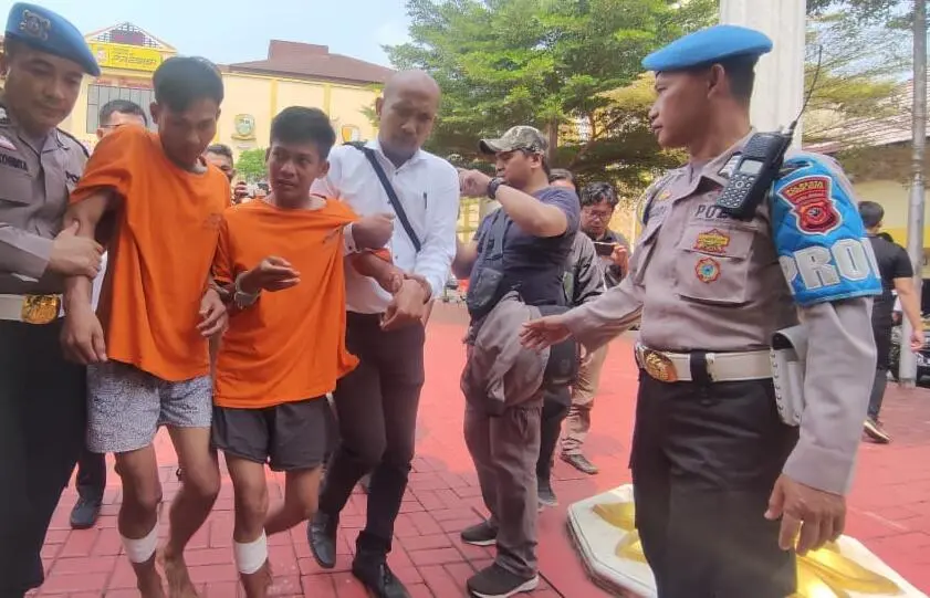 Dua Orang Pelaku Curanmor Dihadiahi Timah Panas oleh Polisi
