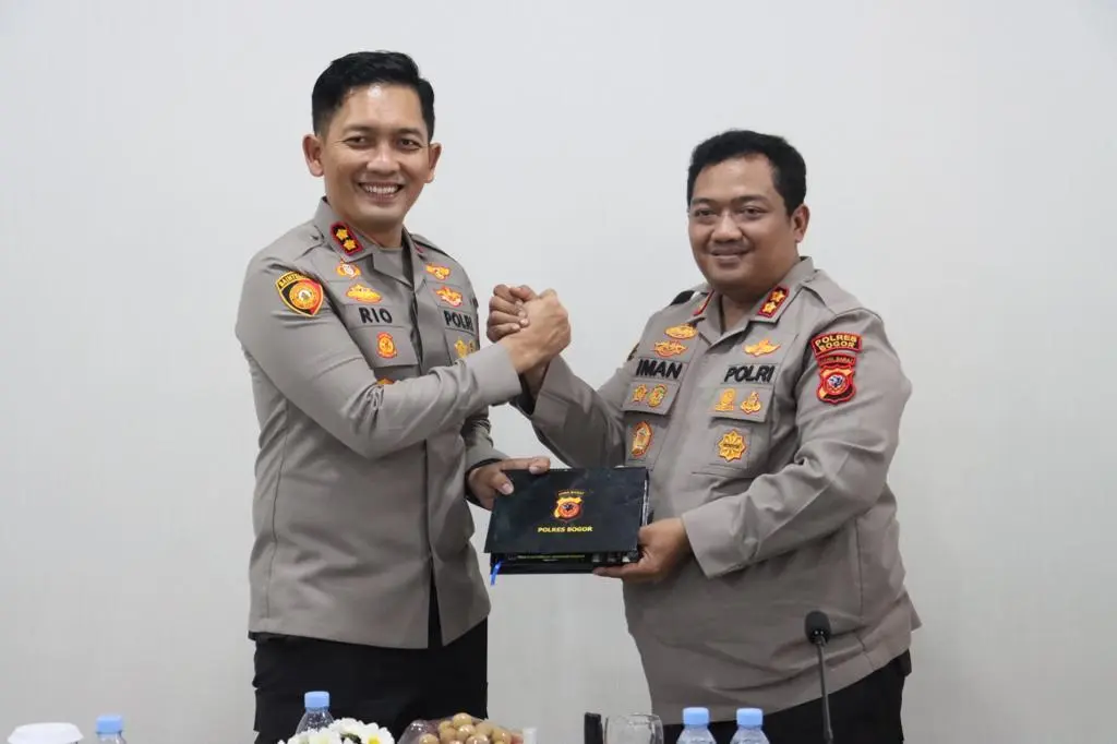 Kapolres Bogor AKBP Iman Imanuddin Resmi Diganti