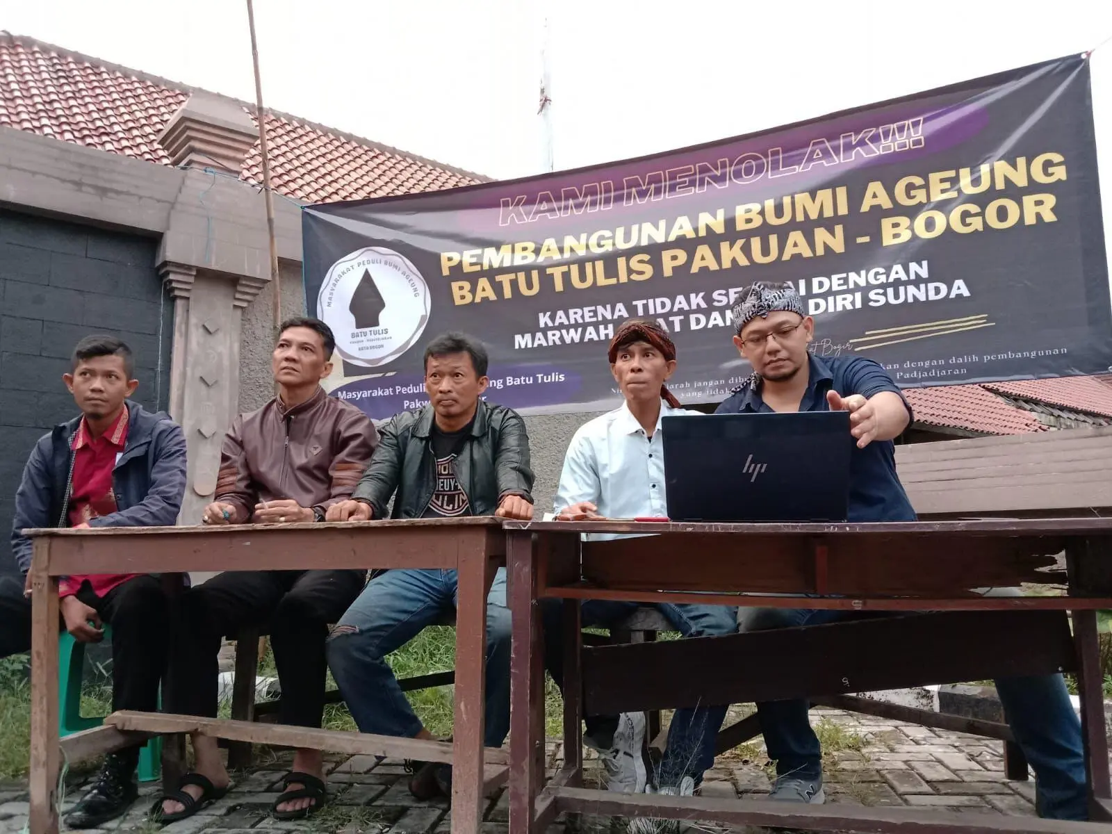 Masyarakat Tolak Pembangunan Bumi Ageung Batutulis