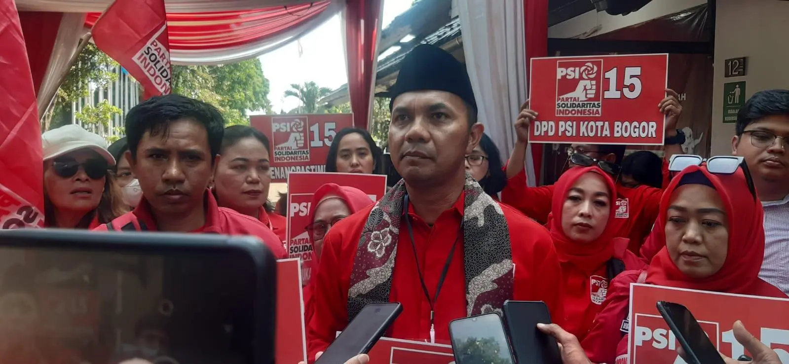 DPD Partai PSI Kota Bogor Hantarkan 50 Bacaleg ke KPU Kota Bogor, Donal: Kami Sangat Optimis Meraih Disetiap Dapil