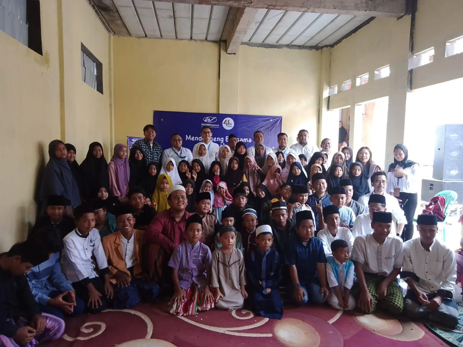 WOM Finance Berbagi Kebahagiaan Dengan Anak – anak Pondok Al – Qur’an