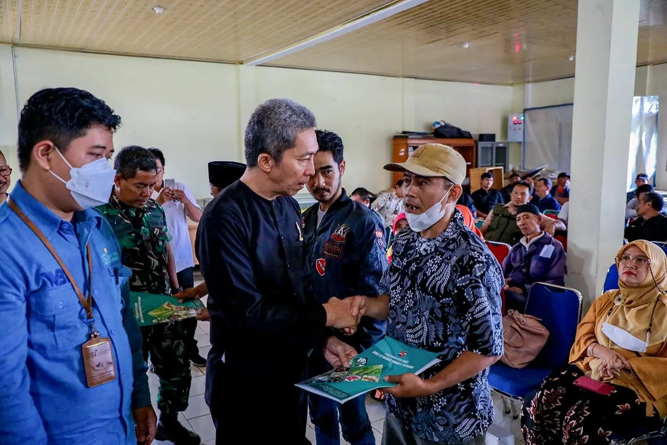 Pemkot Bogor Salurkan Bantuan Peternak Sapi Terdampak PMK