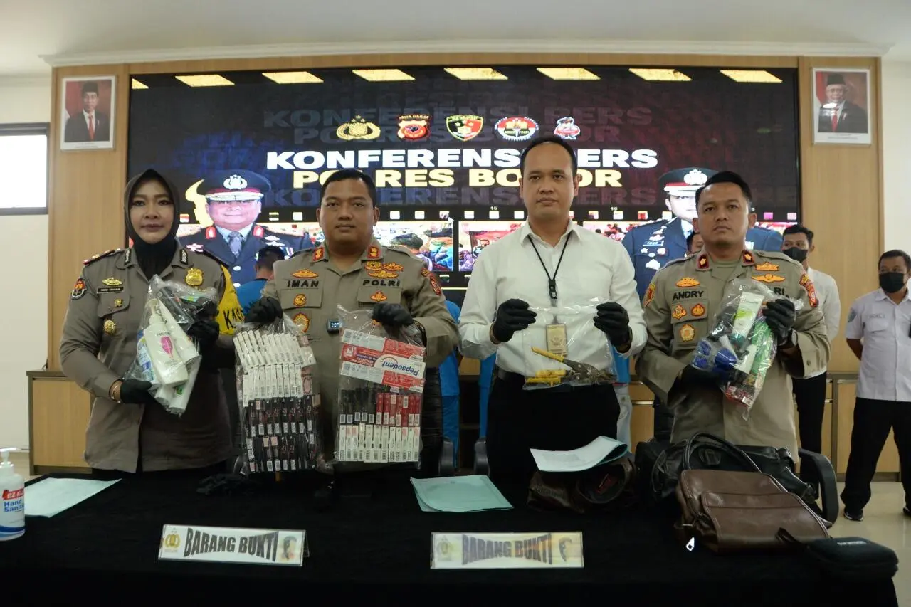 Sat Reskrim Polres Bogor Bekuk Spesialis Pembobolan Indomaret dan Alfamart