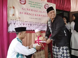 Yoneramik Halalbihalal dan Berbagi Kebahagian dengan Anak Yatim