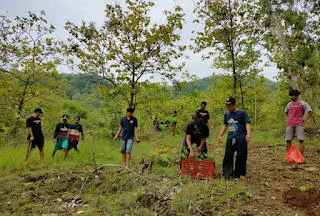 Elemen Desa Poko Semangat Hijaukan Gunung Tekil