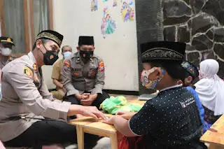 Sang Ustaz Aipda Nurkholis Pemilik TPA Bercita-cita Miliki Ponpes