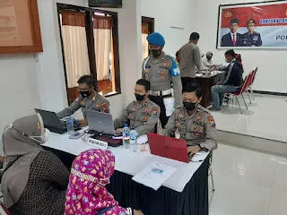 438 PKL Dapat 1,2 Juta dari BTPKLW Polres Ponorogo
