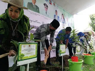 IWAPI Sebar 8.000 Benih Ikan dan Tanam 450 Benih Pohon di Kota Bogor