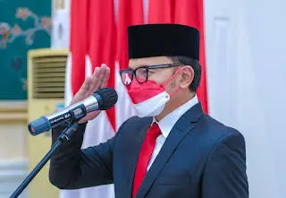 Bima Arya Kukuhkan 16 Anggota Paskibraka Tingkat Kota Bogor