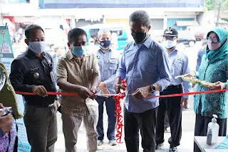 Dedie Resmikan Galeri di Kelurahan Menteng