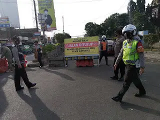 Setiap Pukul 15:00 Jalur Ciawi di Tutup
