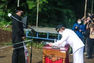 Camat dan Lurah Garda Terdepan Lindungi Warga dari Covid-19