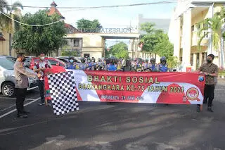 Polrestabes Surabaya Distribusikan Ratusan Paket Sembako