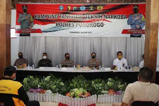 Kapolres Ponorogo Resmikan Kampung Tangguh Bersih Narkoba Desa Semanding