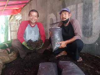 Warga Sukaraja Produksi Kompos Berkualitas 1 Ton Per Bulan
