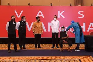 Presiden Tinjau Pelaksanaan Vaksin di Kota Bogor