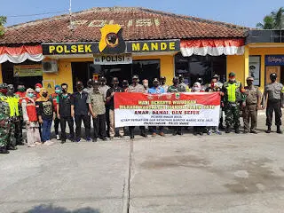 Forkompimcam Mande Ikrar bersama Deklarasi Pilkada Damai