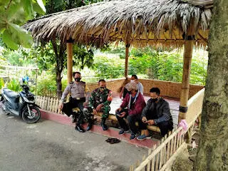 Bhabinkamtibmas Kelurahan Katulampa Sampaikan 3M Kepada Komunitas Para Pedagang