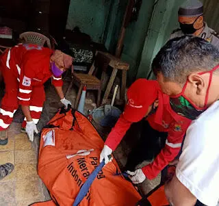 Seorang Pria Sebatang Kara Ditemukan Tak Bernyawa di Rumahnya
